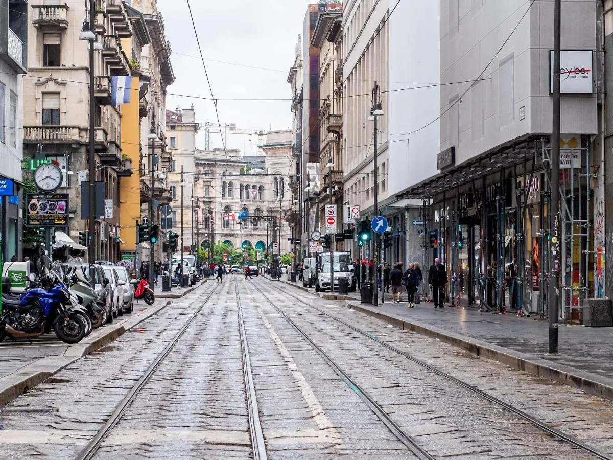The Best Rent - Modern Duomo Apartment Milan