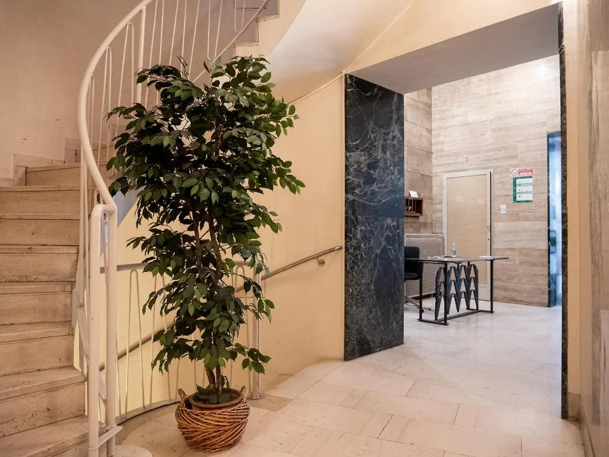 The Best Rent - Modern Duomo Apartment Milan Italie